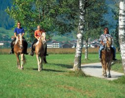 c_tiroler_zugspitz_arena_reiten16.jpg