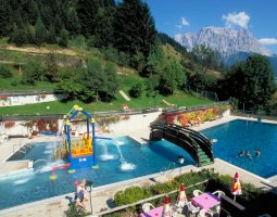 c_tiroler_zugspitz_arena_panobad65.jpg c_tiroler_zugspitz_arena_panobad65.jpg