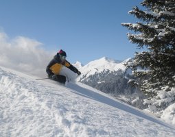 flo_ski4.jpg flo_ski4.jpg